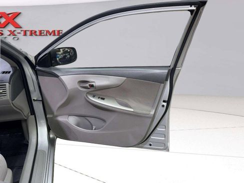 Used 2010 Toyota Corolla LE image 37