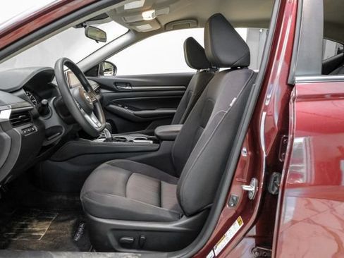 Used 2023 Nissan Altima 2.5 SV FWD image 6