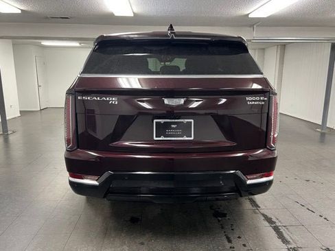 New 2025 Cadillac Escalade IQ Luxury 2 image 4