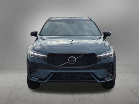 New 2026 Volvo XC60 B5 Plus w/ Protection Package Premier image 9