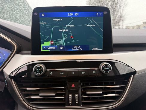 Used 2021 Ford Escape SEL w/ Technology Package image 21