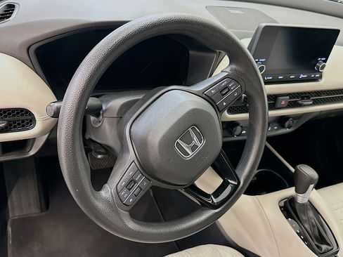 Used 2023 Honda HR-V LX image 18