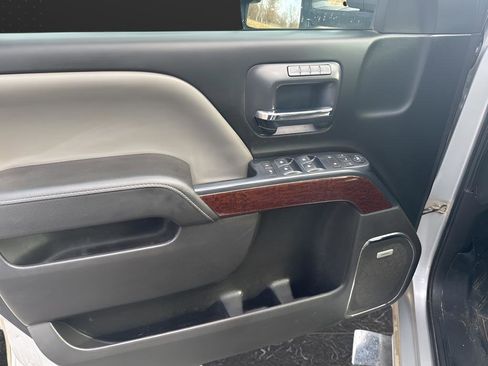 Used 2018 GMC Sierra 1500 SLT image 13