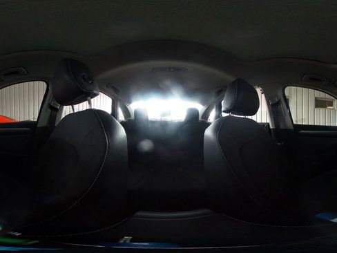 Used 2025 Volkswagen Jetta SE image 39