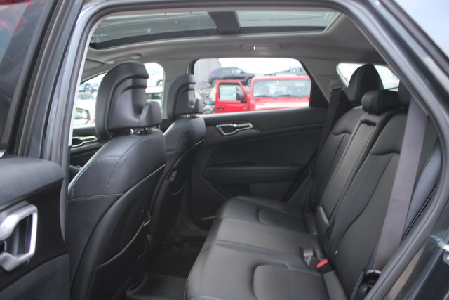 Used 2024 Kia Sportage EX w/ EX Premium Package AWD/4WD image 24