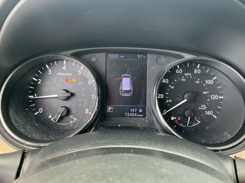 Used 2018 Nissan Rogue SV FWD image 10