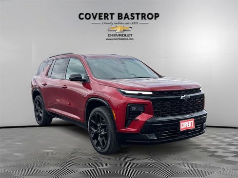 Used 2025 Chevrolet Traverse RS image 7