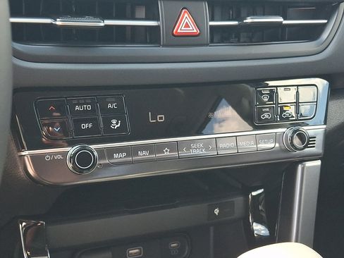New 2026 Kia Seltos EX w/ EX Sunroof Package AWD/4WD image 16