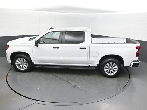 Certified 2026 Chevrolet Silverado 1500 Custom RWD image 36