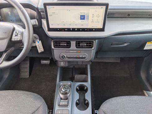 New 2026 Ford Maverick XL FWD image 7