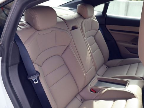 Certified 2022 Porsche Taycan image 23