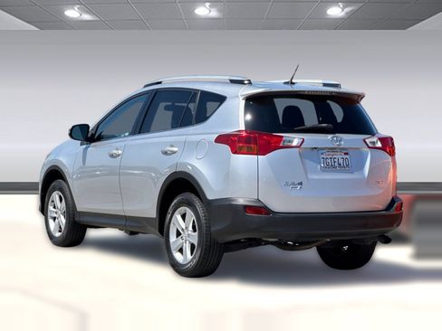 Used 2014 Toyota RAV4 XLE FWD image 3