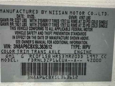 Used 2025 Nissan Kicks SV AWD/4WD image 11