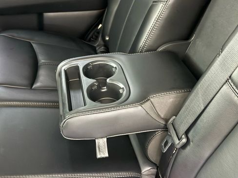 Used 2018 Nissan Pathfinder SL w/ Midnight Edition Package image 38