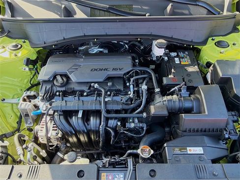 Certified 2025 Hyundai Kona SEL image 29