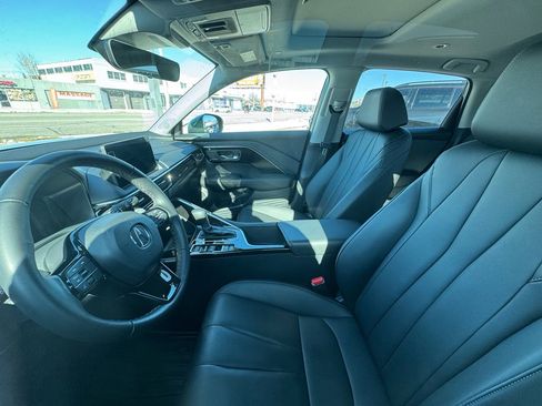 Used 2025 Acura ADX AWD image 3