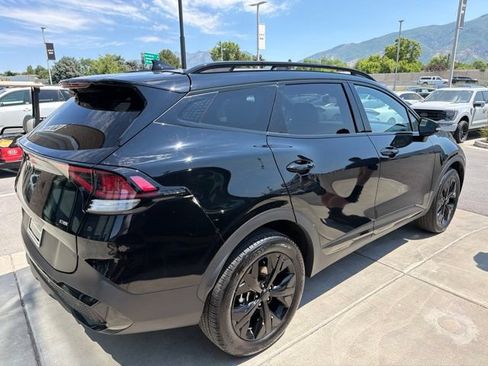 Certified 2025 Kia Sportage X-Line w/ Premium Package AWD/4WD image 4