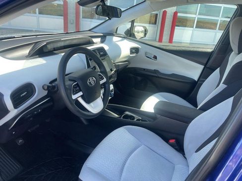 Used 2018 Toyota Prius Two w/ Prius Two Safety Plus Package image 13