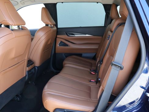 Certified 2023 INFINITI QX60 Sensory w/ Vision Package image 18