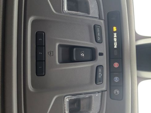 Used 2020 GMC Sierra 1500 SLT w/ SLT Premium Package image 50