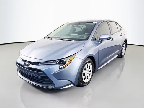 Used 2024 Toyota Corolla LE FWD image 4