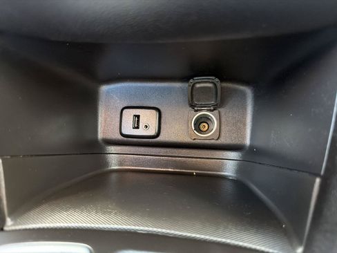 Used 2018 Chevrolet Equinox LT AWD/4WD image 29