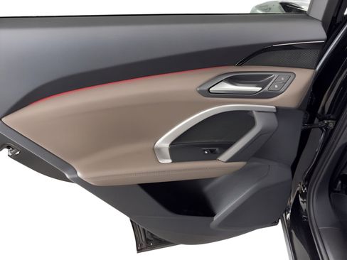 New 2025 Audi Q5 Premium image 17