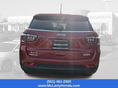 Used 2025 Jeep Compass Latitude AWD/4WD image 3