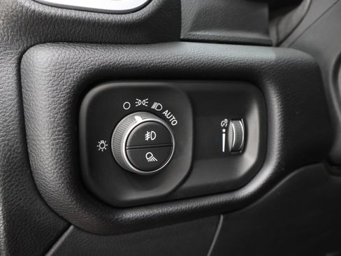 Used 2021 RAM 2500 Big Horn w/ Night Edition AWD/4WD image 42