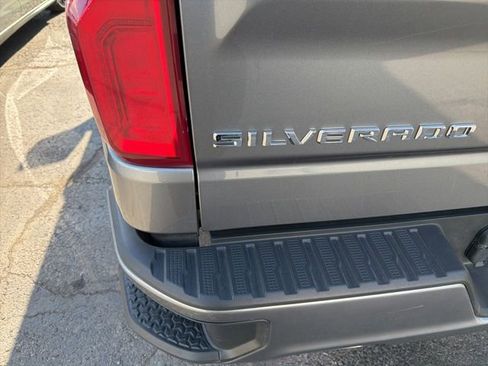 Used 2021 Chevrolet Silverado 1500 RST AWD/4WD image 6