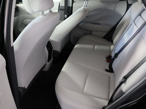 Certified 2025 Hyundai Kona SEL AWD/4WD image 18
