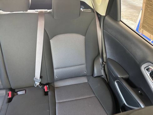 Used 2025 Kia Soul LX w/ LX Technology Package FWD image 36