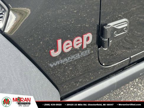 Used 2022 Jeep Wrangler Unlimited Rubicon w/ Steel Bumper Group AWD/4WD image 11