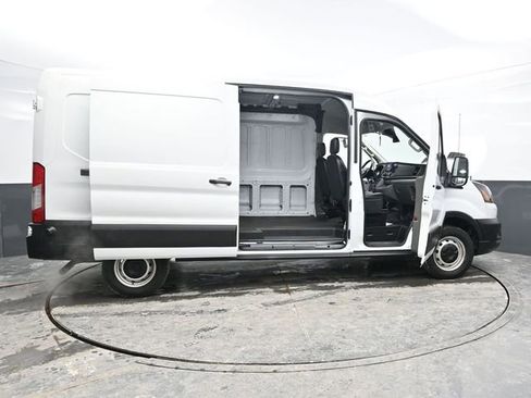 Used 2024 Ford Transit 250 148 Medium Roof image 40