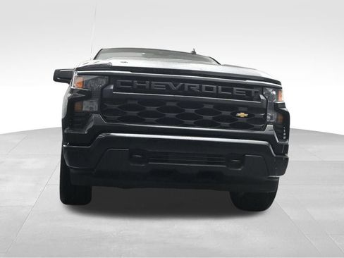 Used 2025 Chevrolet Silverado 1500 Custom RWD image 17
