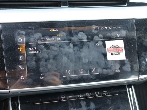 Used 2021 Audi A8 L 4.0T w/ Executive Plus Package image 22