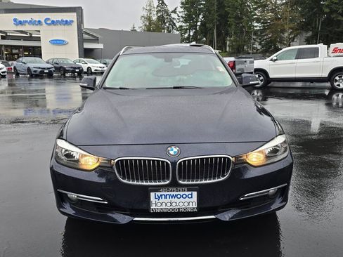 Used 2014 BMW 328i xDrive Wagon image 16