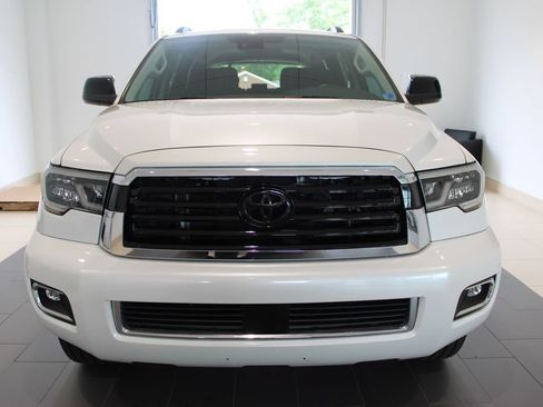 Used 2022 Toyota Sequoia TRD Sport AWD/4WD image 13