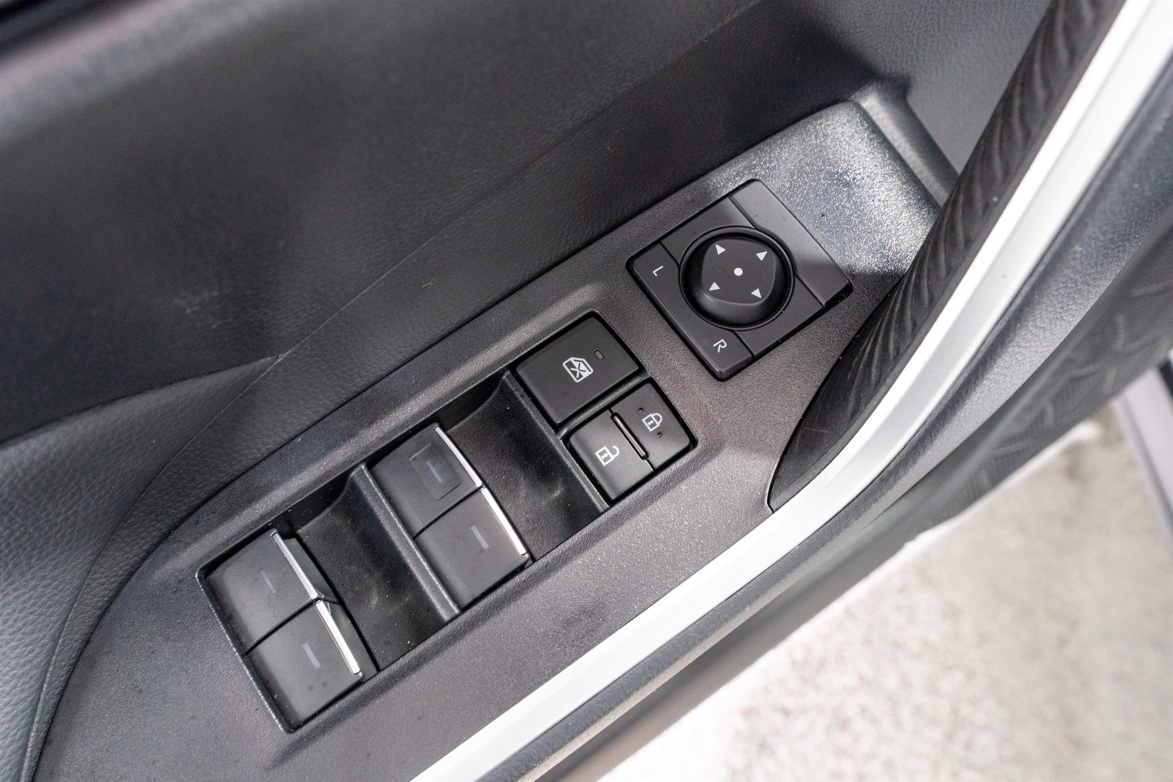 Used 2025 Toyota RAV4 XLE Premium w/ Weather Package FWD image 15