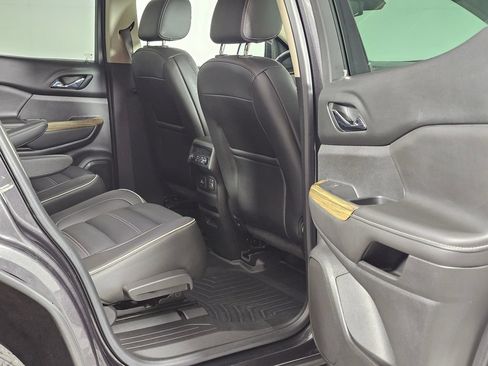 Used 2018 GMC Acadia Denali w/ Technology Package AWD/4WD image 13