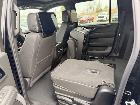 New 2026 GMC Yukon XL Elevation w/ Elevation Premium Package image 31