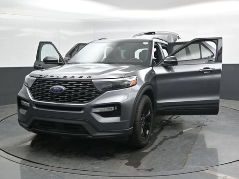 Used 2023 Ford Explorer ST-Line w/ Class IV Trailer Tow Package AWD/4WD image 50