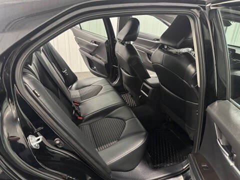 Used 2024 Toyota Camry SE FWD image 16