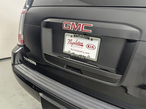 Used 2020 GMC Yukon SLT w/ Premium Edition image 8
