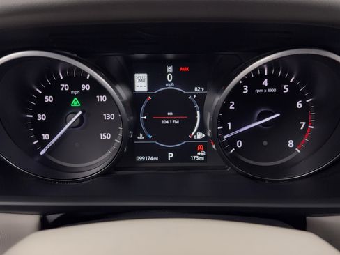 Used 2017 Land Rover Discovery HSE Luxury AWD/4WD image 26