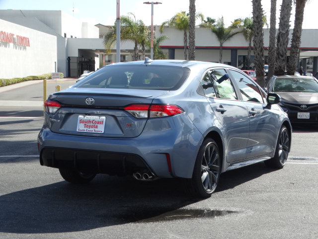New 2026 Toyota Corolla SE w/ SE Premium Package FWD image 5