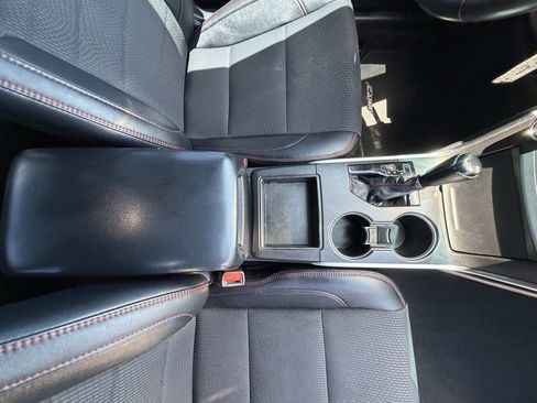Used 2017 Toyota Camry SE FWD image 36
