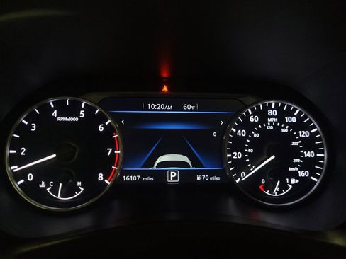 Used 2023 Nissan Sentra SV w/ SV Premium Package FWD image 23