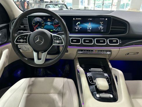 Used 2020 Mercedes-Benz GLS 450 4MATIC image 33