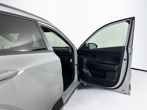 Used 2024 Hyundai Kona SEL FWD image 32